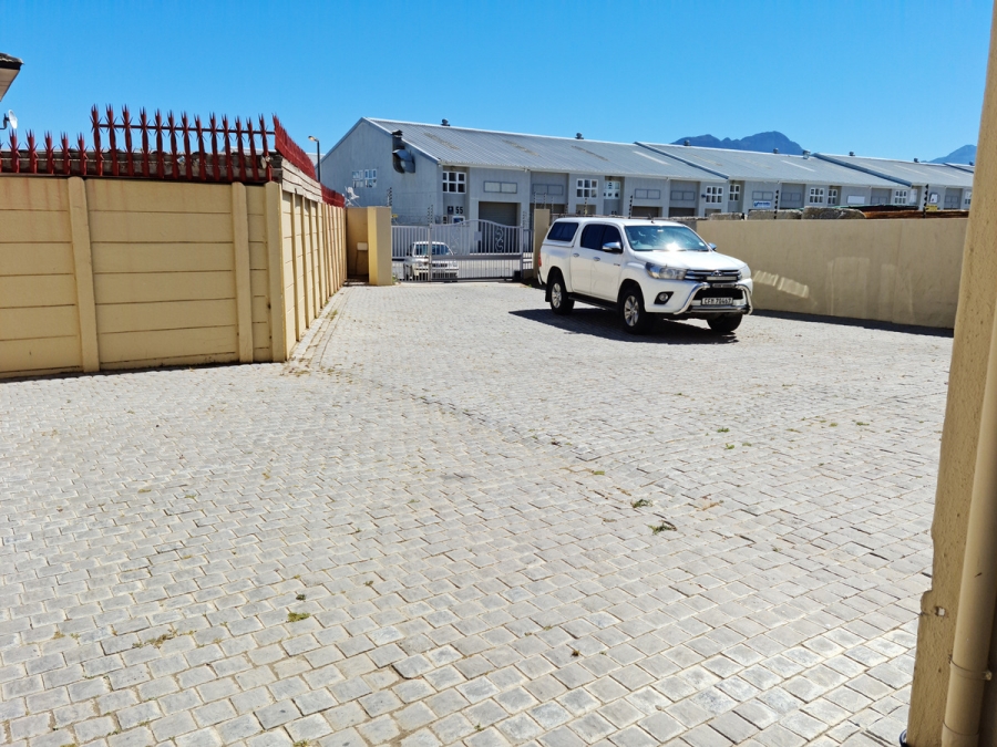 To Let commercial Property for Rent in George Park Western Cape